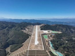 云南鳳慶通用機(jī)場建設(shè)工程項目土石方、地基處理及排水工程施工